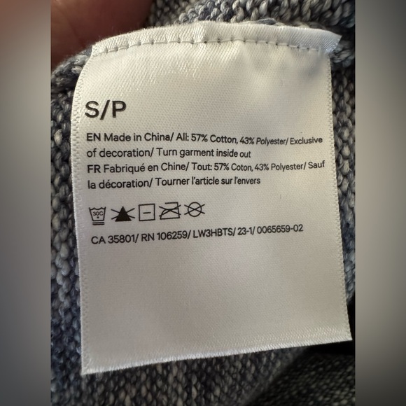 LULULEMON Boxy Cotton-Blend Sweater - Heathered Blue
Women's Small - Picture 16 of 16